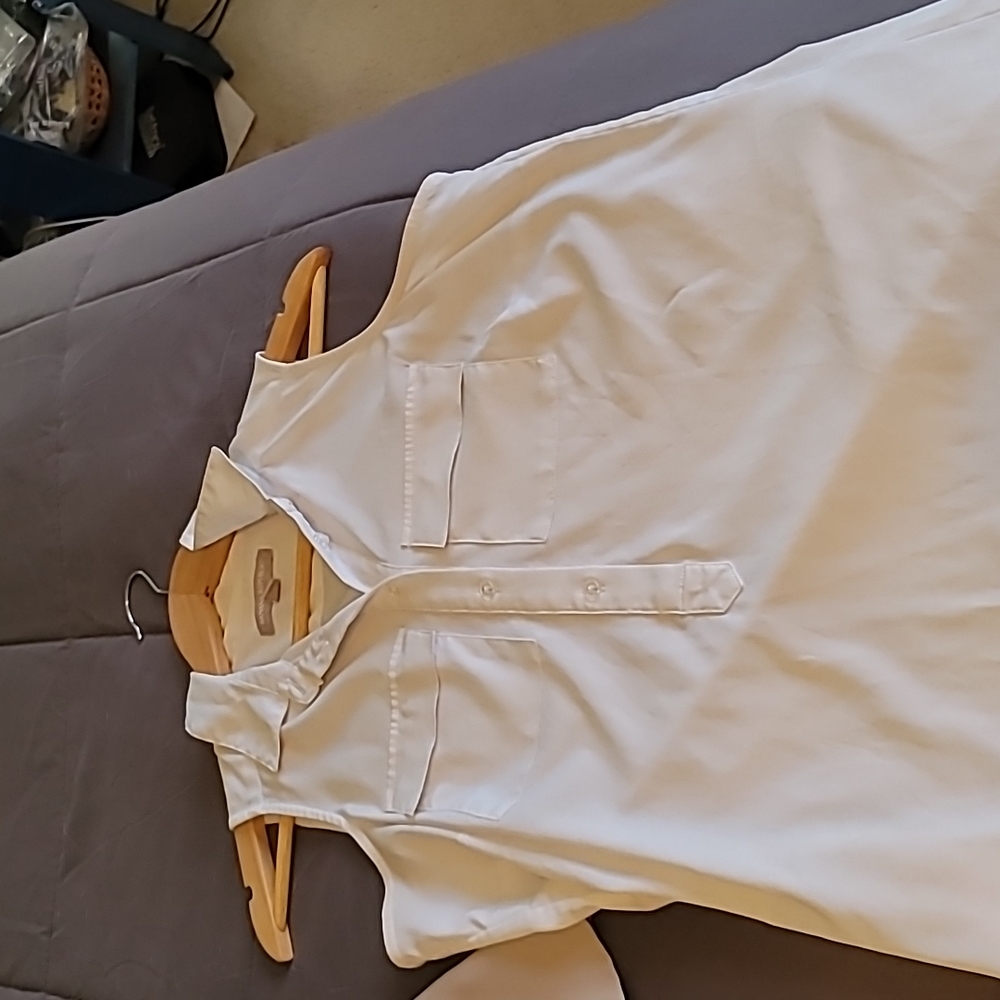 Women's pants suit